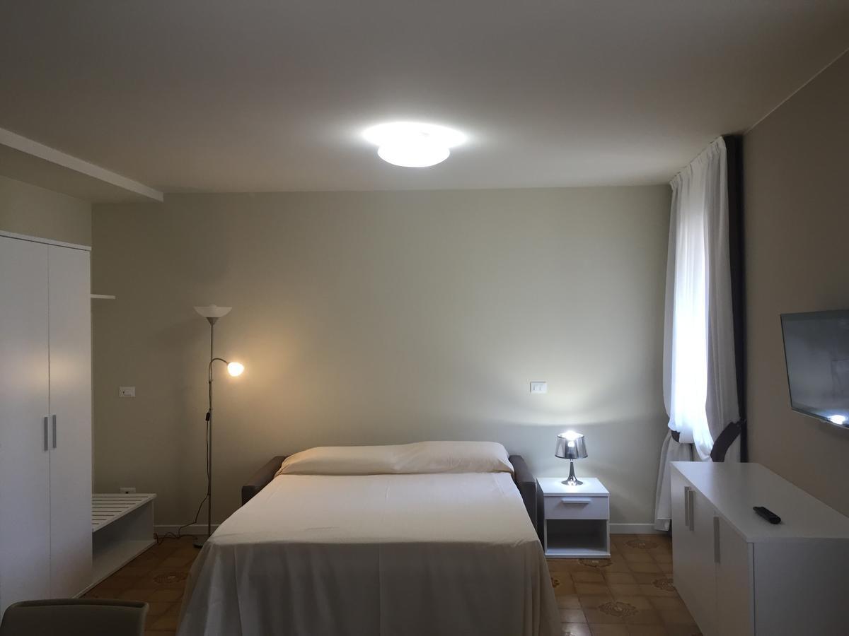 Casa Tunina Apartment Desenzano del Garda Luaran gambar